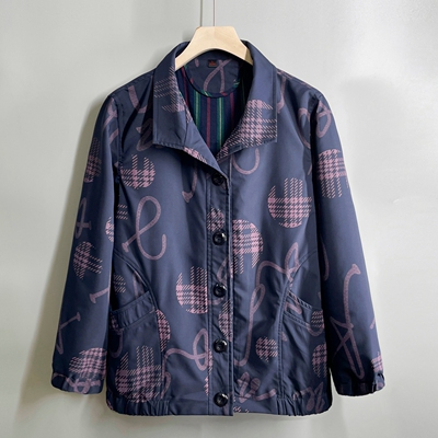 中老年妈妈春秋大码妈妈风衣外套