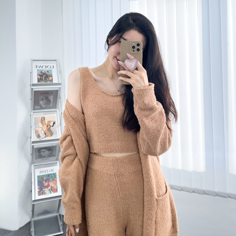 欧美风小性感开衫珊瑚绒睡衣2026秋冬新款软绵绵三件套家居服女
