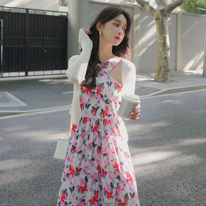 红色娃娃领连衣裙女2025春夏新款大码宽松甜美小个子百褶衬衫裙子图片