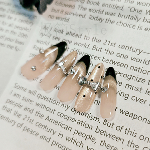 黑色猫眼手工穿戴甲高级感千金秋冬中长新款 复古重工精致美甲 法式