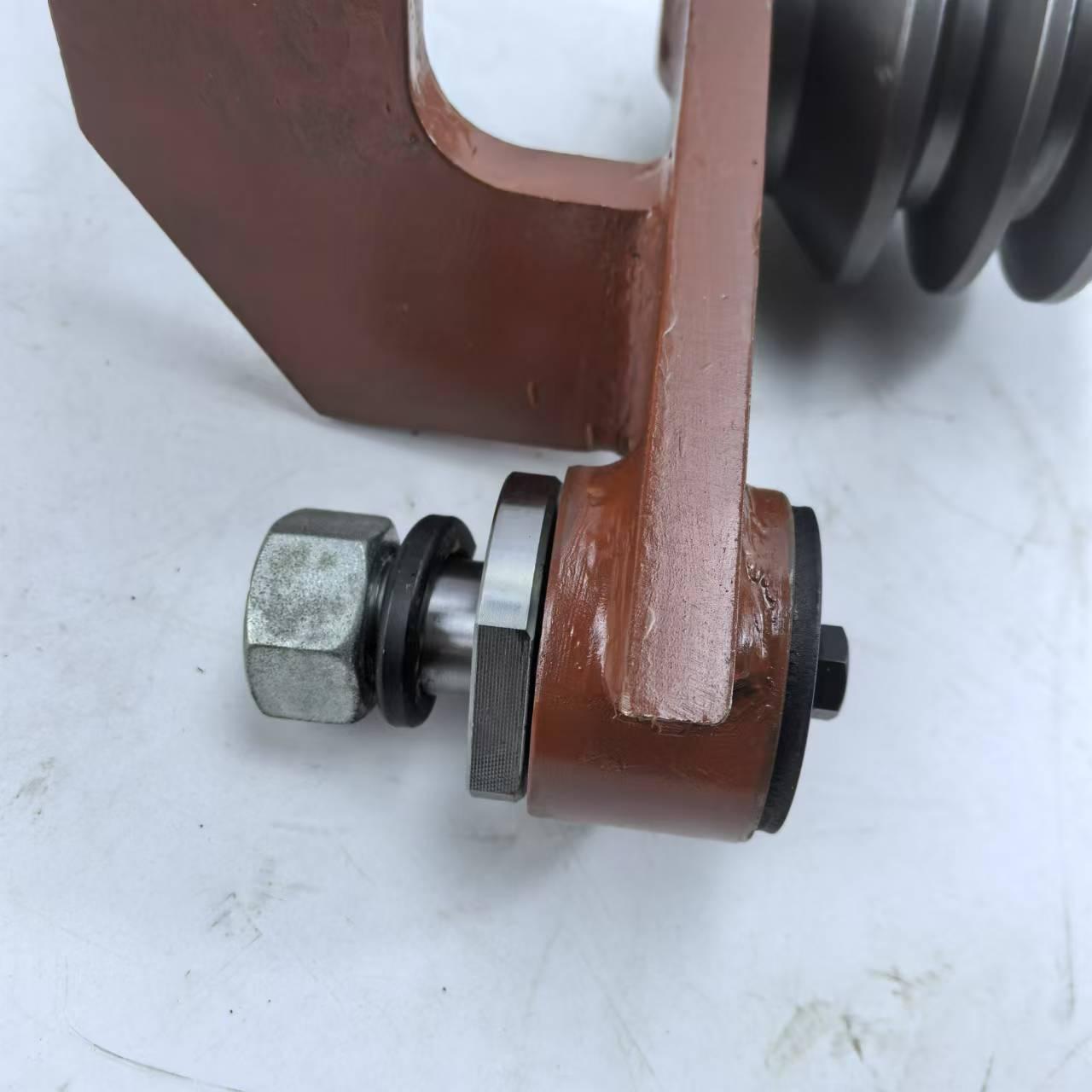 推土机配件大地230山推