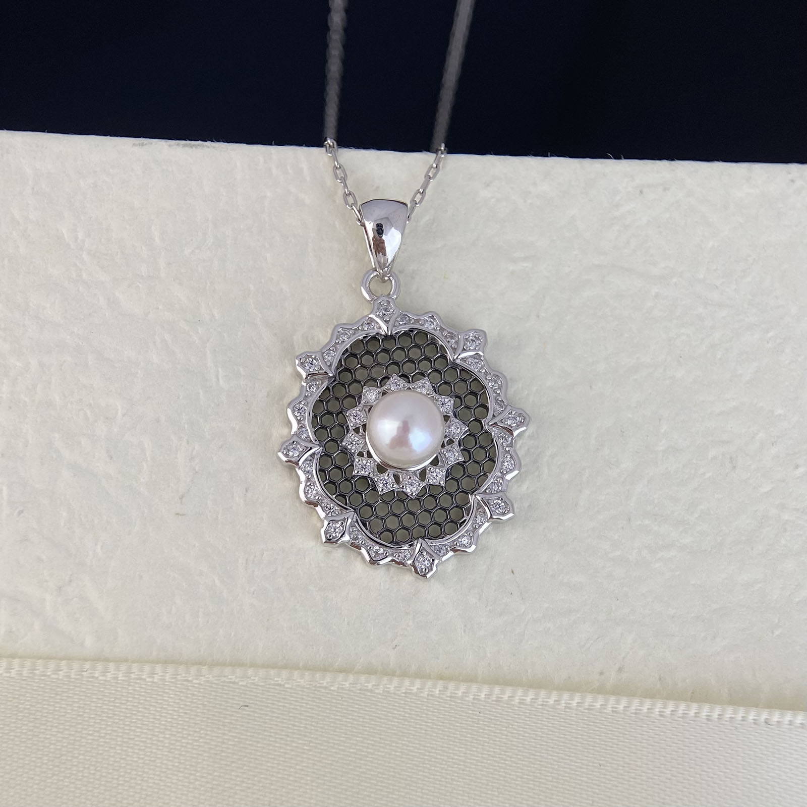 天然淡水珍珠法式复古吊坠正圆5-6mm珍珠女s925纯银珍珠项链诸暨