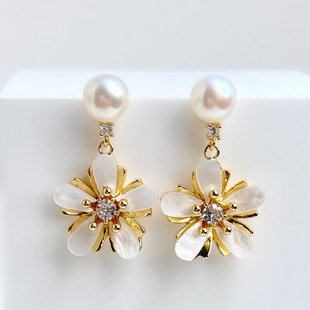 天然淡水珍珠耳钉花朵花瓣纯银针滴油轻奢高级感珍珠耳饰2025新款