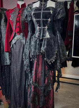 Devil Fashion恶魔时尚女装哥特胸前镂空挂脖燕尾短外套 ECT01701