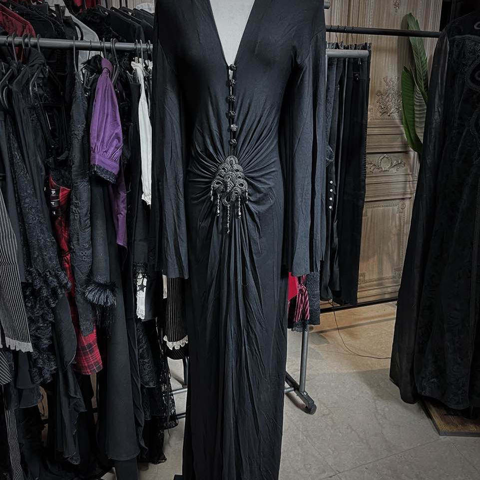 Devil Fashion恶魔时尚女装 蝙蝠袖深V领法式宽松连衣裙SKT040