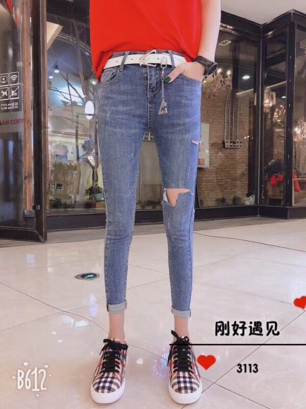 2026新款女铅笔小脚裤修身显瘦气质个性百搭牛仔