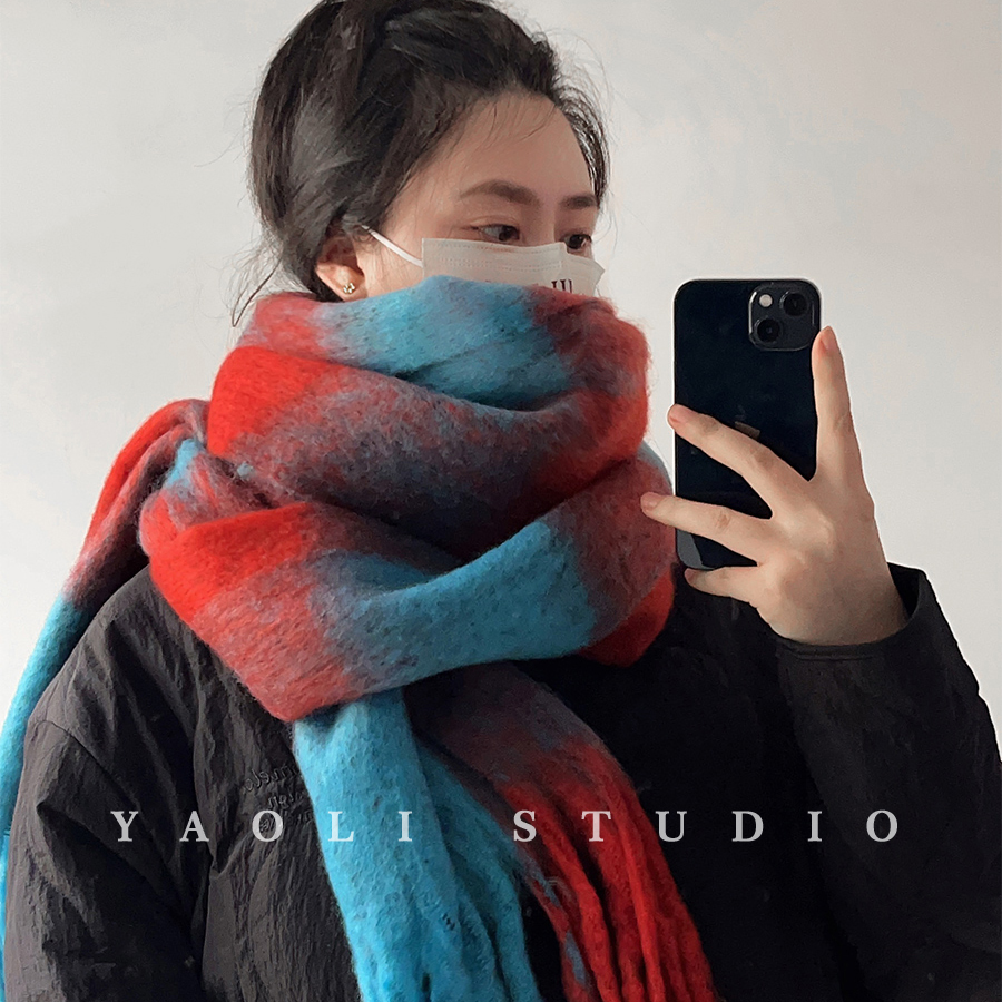 YAOLI~自留款红蓝撞色马海毛格子长流苏围巾女秋冬保暖加厚围脖