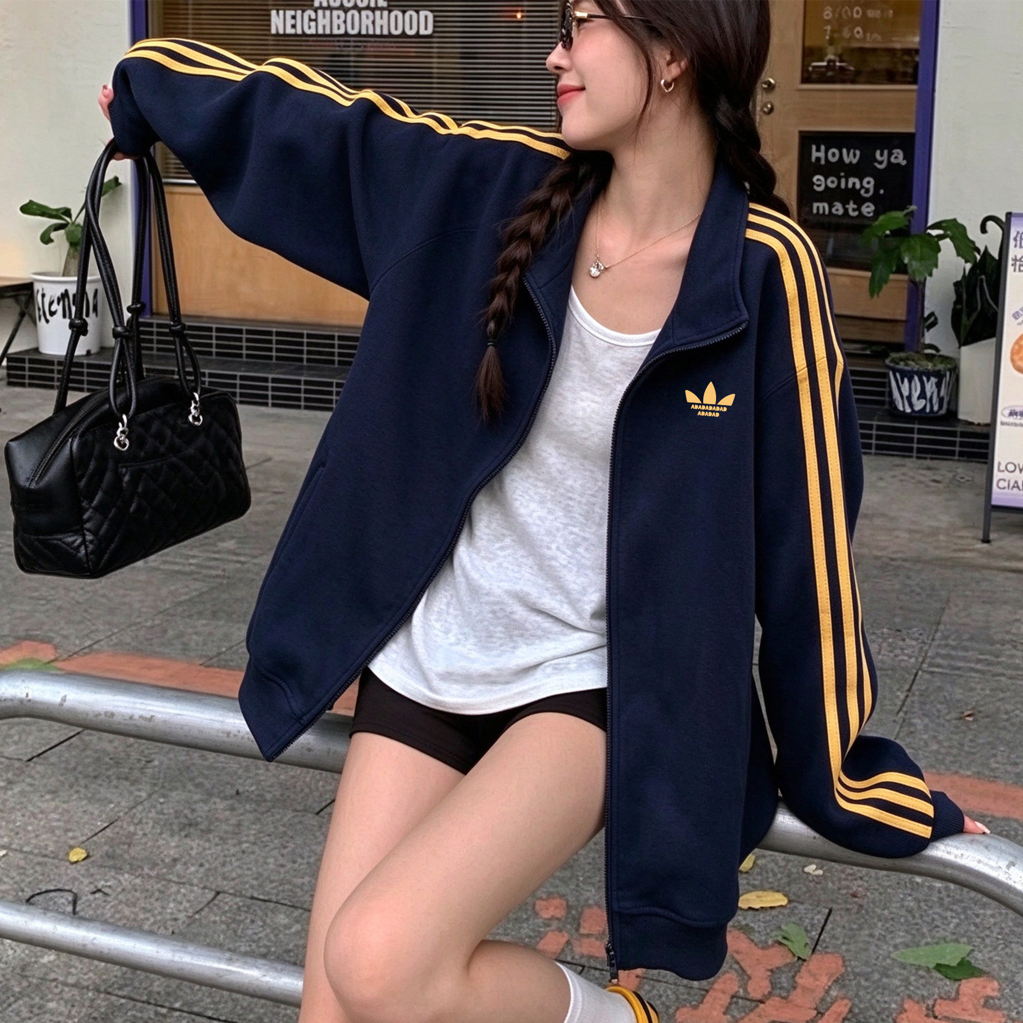 品牌折扣丨韩系运动三条杠开衫外套女短款拉链夹克深蓝色条纹上衣