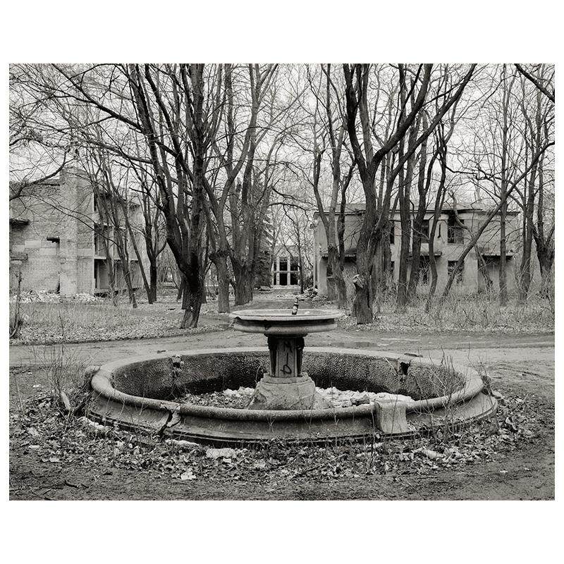 (预计26年2月出版)孤独的桥