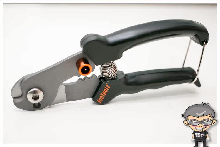 Pince pour réparation vélo ICETOOLZ - Ref 2310344 Image 1
