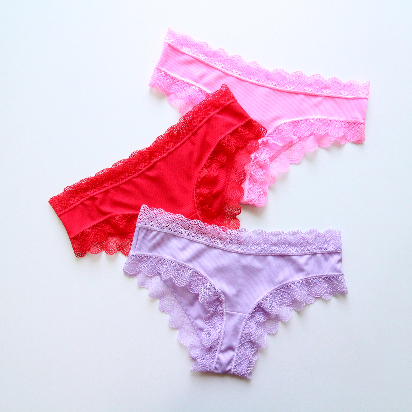 女士三角裤低腰全棉档性感蕾丝边