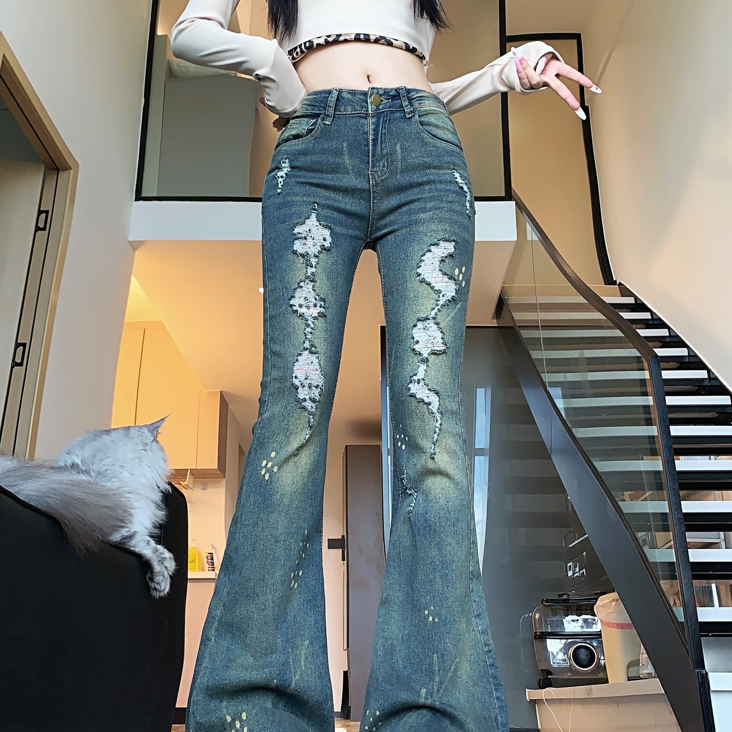 美式复古水洗做旧微喇叭牛仔裤女新款高腰显瘦修身马蹄拖地长裤子