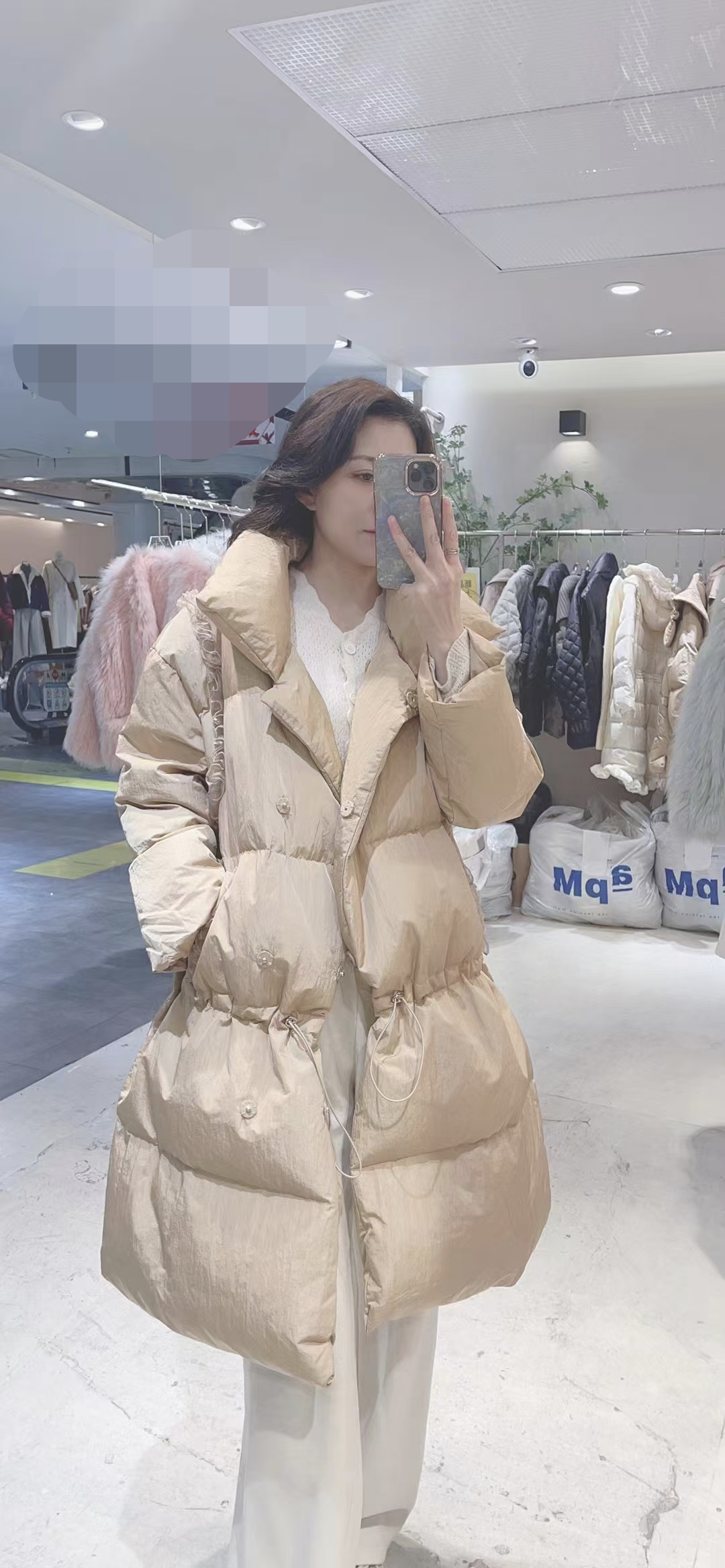 FEIYASHI2024年韩国新款时尚短款鹅绒羽绒服价格私信