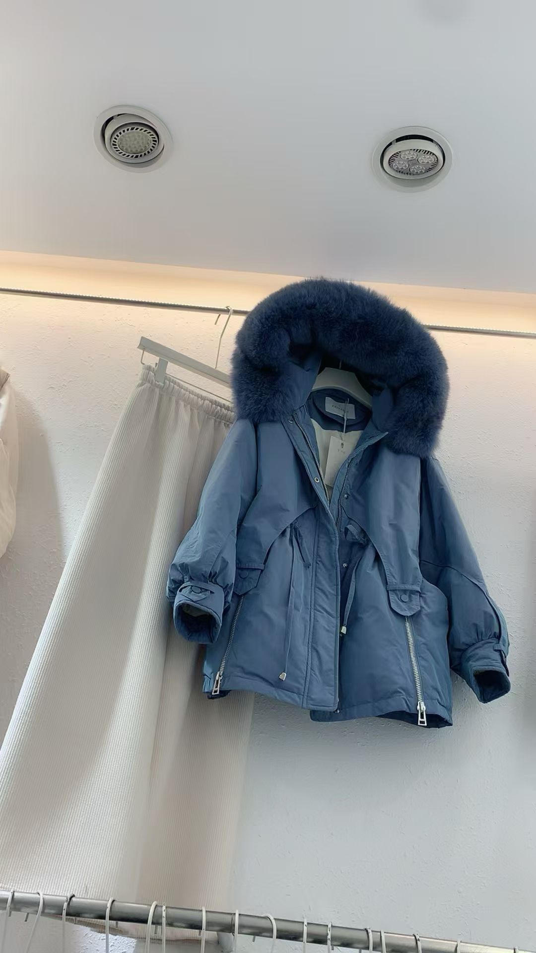 冬款时尚百搭显瘦羽绒服女价格私信羽绒服派克服fEIYASHI