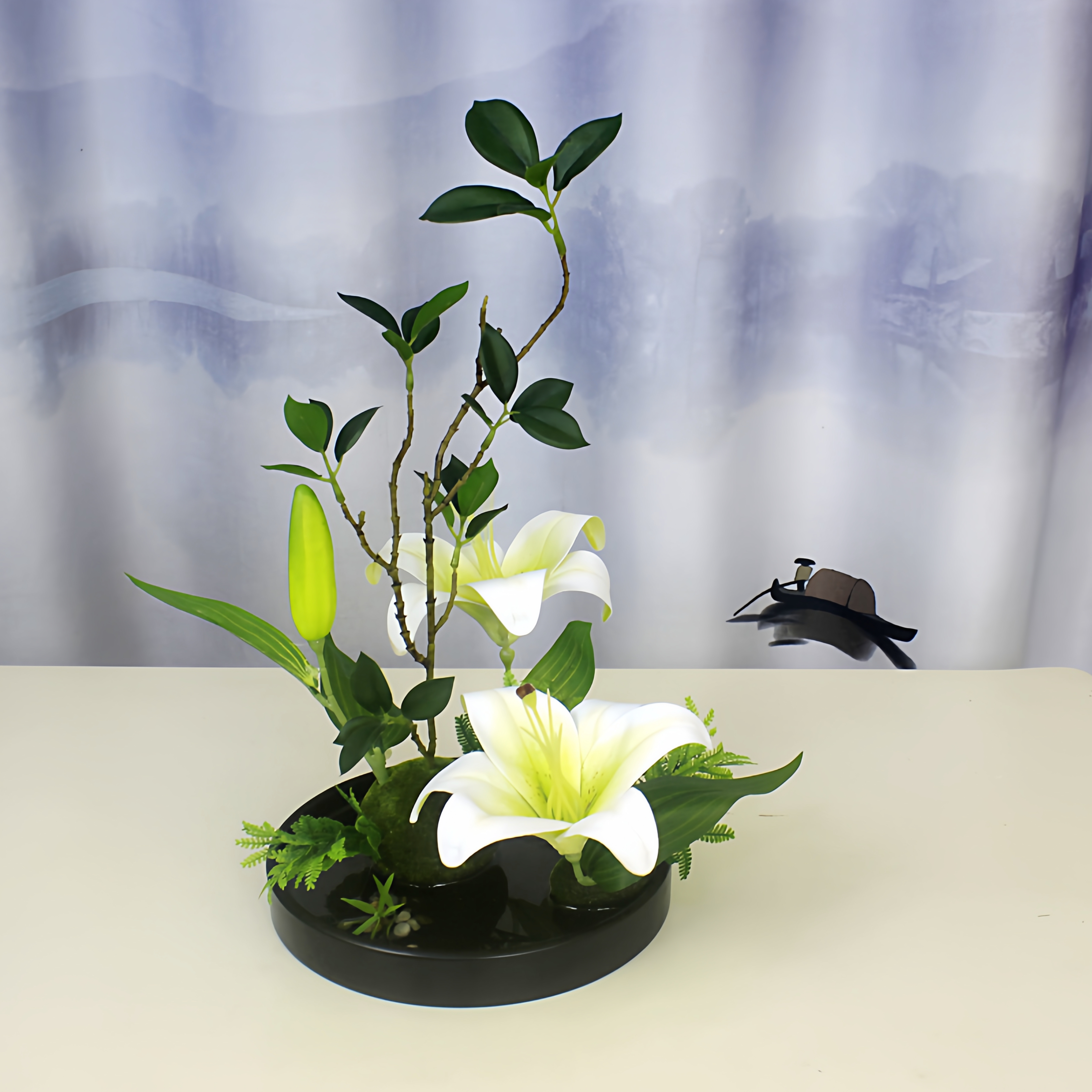 中式圆桌转盘中间摆放餐桌花摆件
