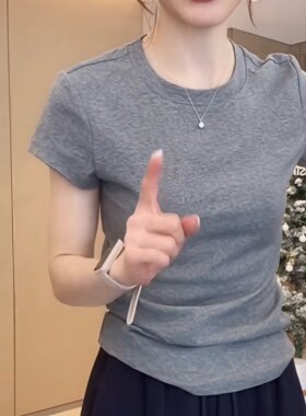 胖妹妹2026夏季新款休闲灰色短袖T恤女大码修身显瘦百搭圆领上衣