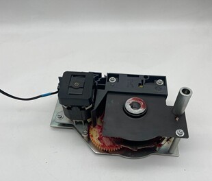 施耐德MT断路器H储能电机220v 电动操作机构MCH200-240VAC 47894