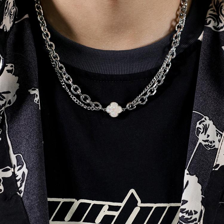 叠戴四叶草欧泊彩色石钛钢项链男生小众设计高级感轻奢百搭配饰酷