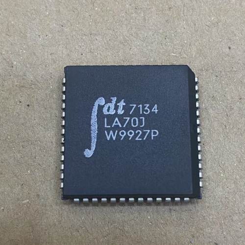 IDT7134LA70J IDT PLCC52封装 全新原装 现货可直拍