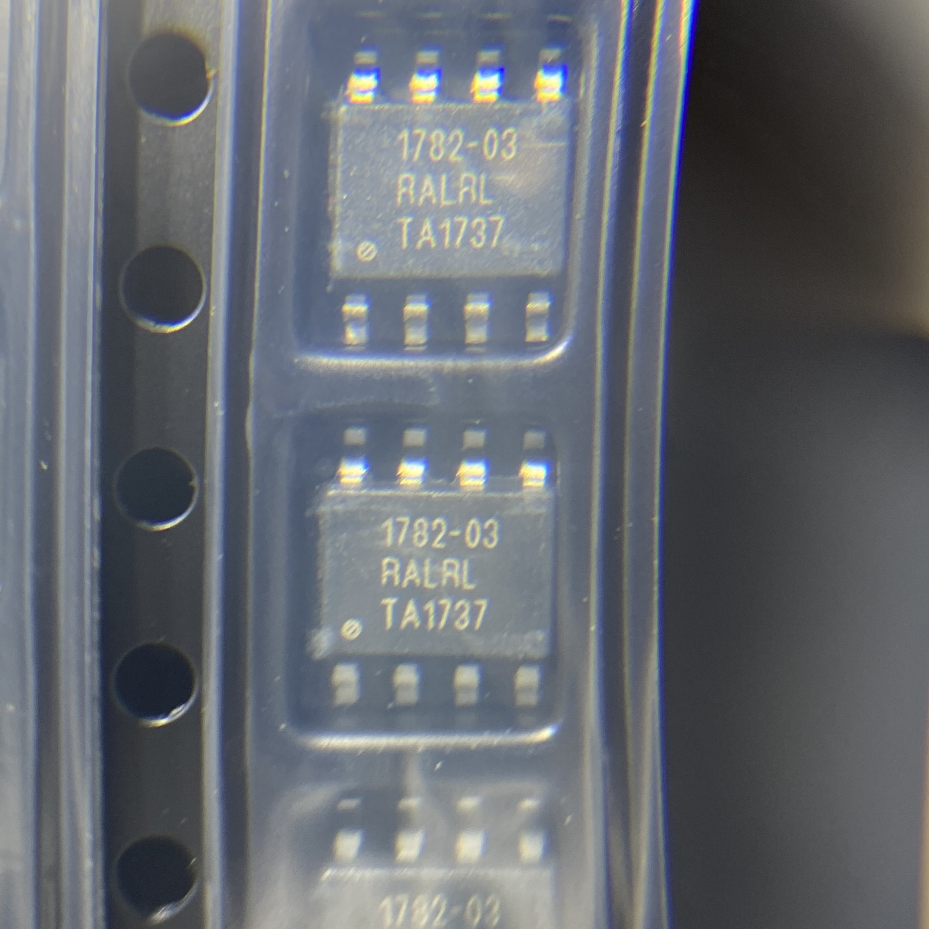 IW1782-03 DIALOG/戴乐格 全新原装 SOP8封装 丝印1782-03 可直拍