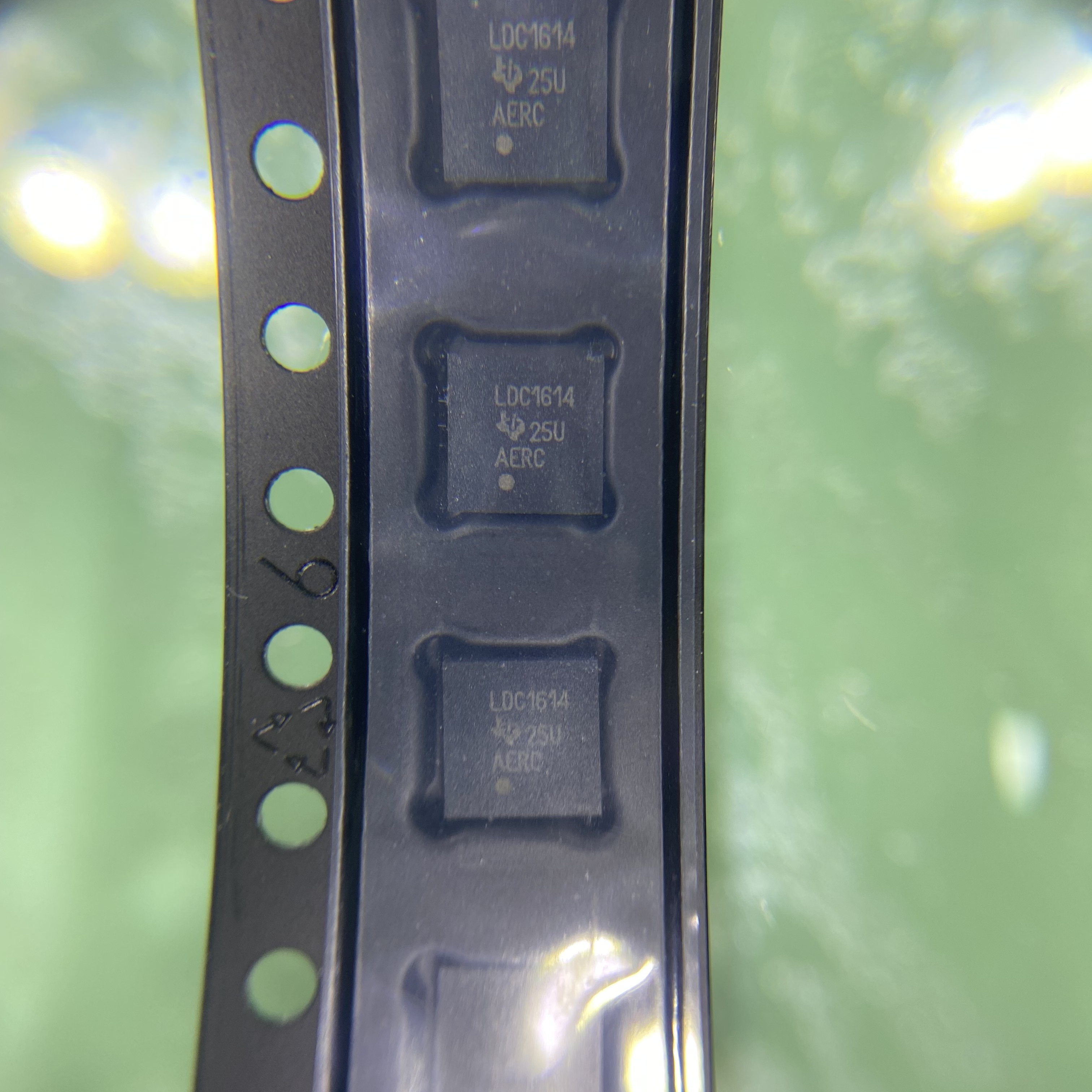 可直拍 LDC1614RGHR 全新原装 高分辨率电感数字转换器 WQFN-16