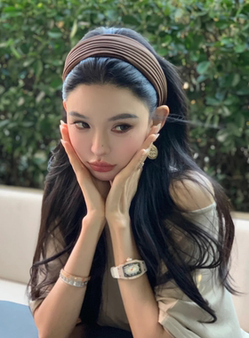 Busan复古高端大气宽边褶皱发箍轻奢老钱风气质高颅顶头箍发卡女