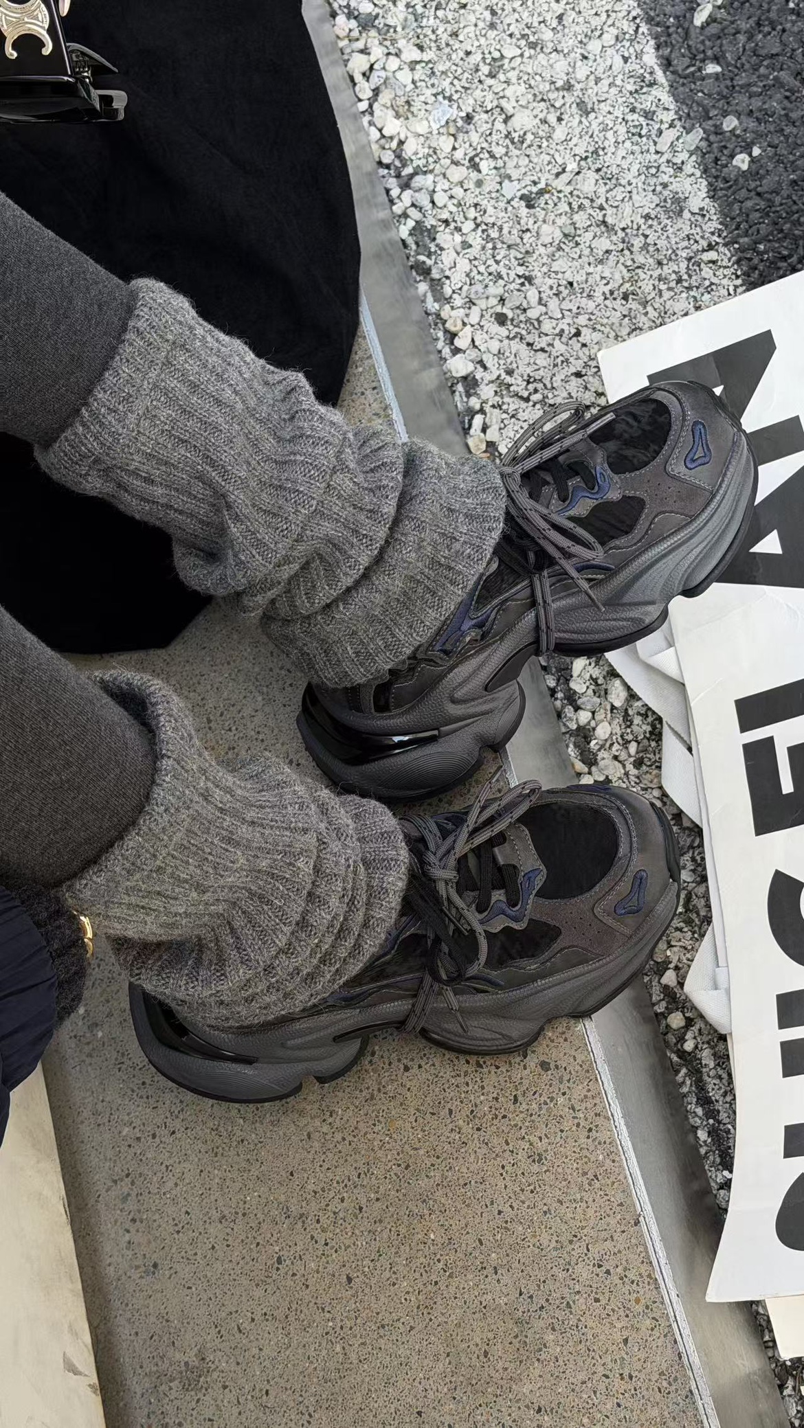 诗歌兰厚底加绒保暖运动鞋老爹鞋