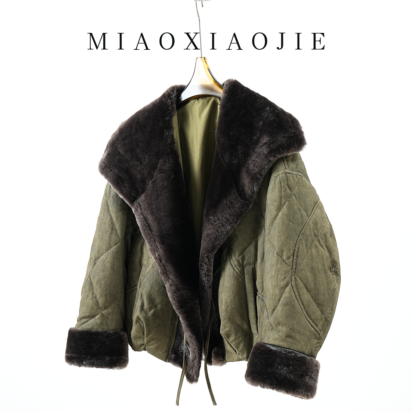 皮毛一体大翻领白鹅绒皮草羽绒服