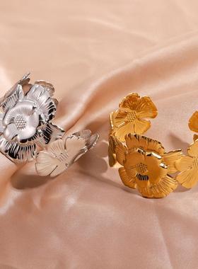 欧美钛钢轻奢镀金手镯女