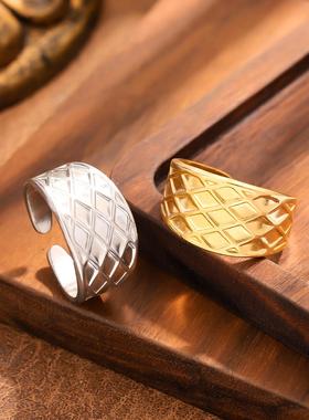 欧美风金色夸张不锈钢戒指