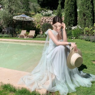 绿野仙踪 绿色网纱吊带连衣裙女夏海边度假氛围感气质长裙