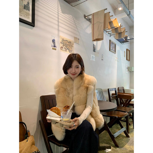 琳琳皮草南港的秋仿进口整皮狐狸背毛皮草马甲女晕染毛毛背心