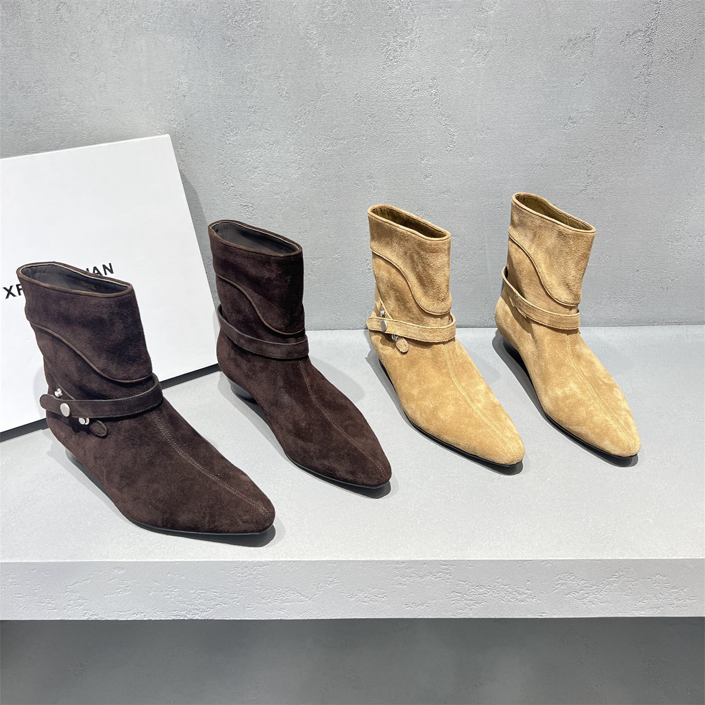 真皮磨砂皮坡跟套筒短靴马丁靴潮