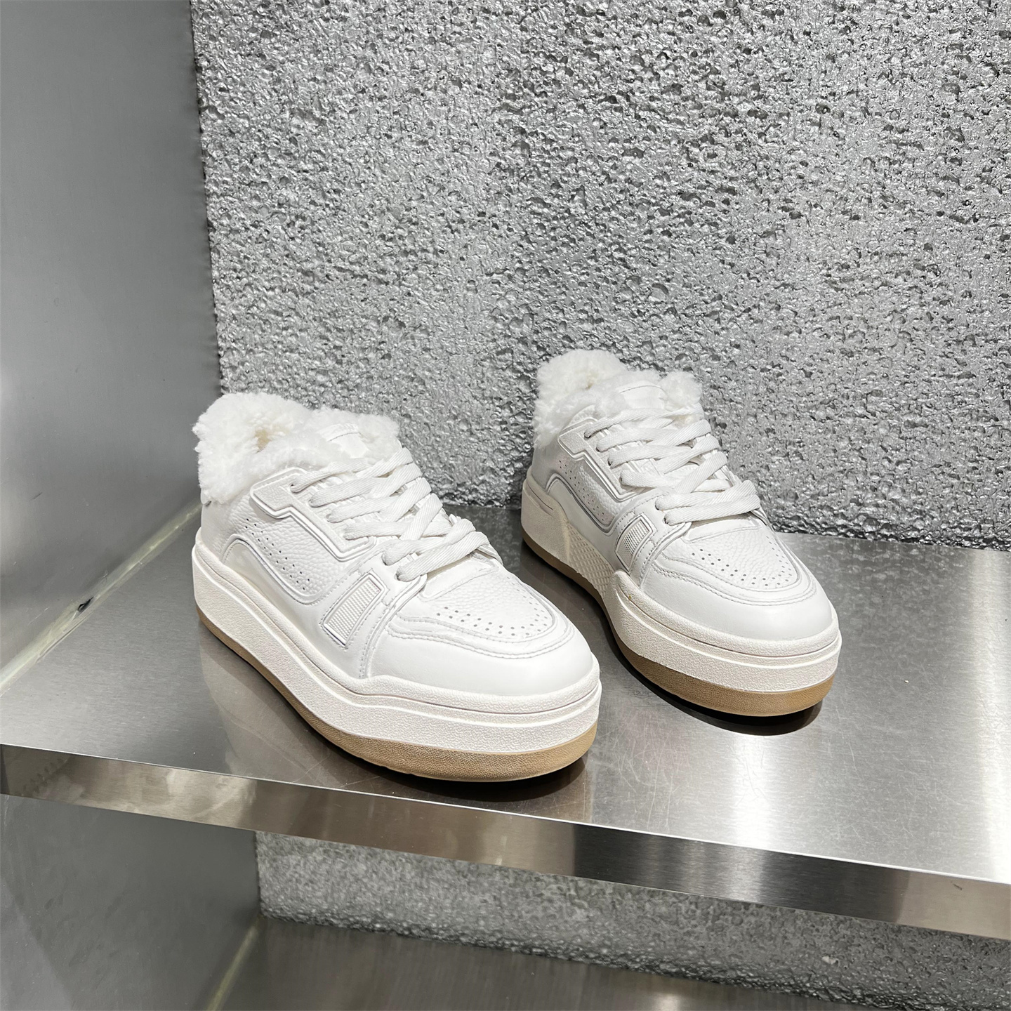 真皮厚底加绒保暖小白鞋休闲板鞋