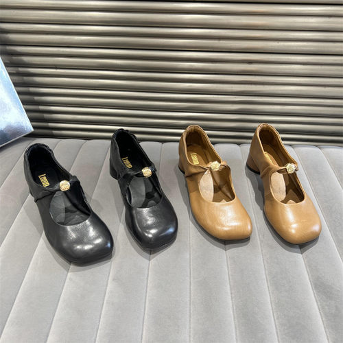 欧货真皮蝴蝶结粗跟单鞋玛丽珍鞋