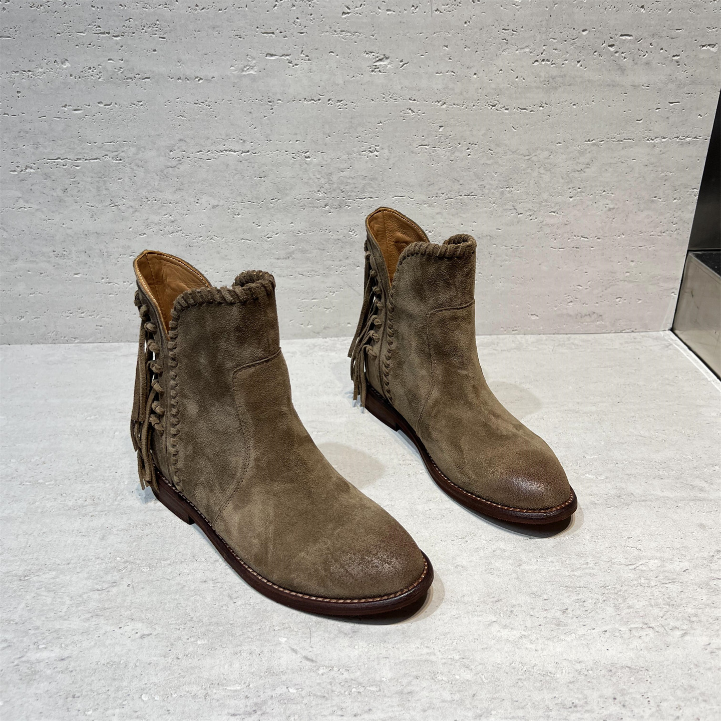 真皮磨砂皮套筒切尔西短靴马丁靴