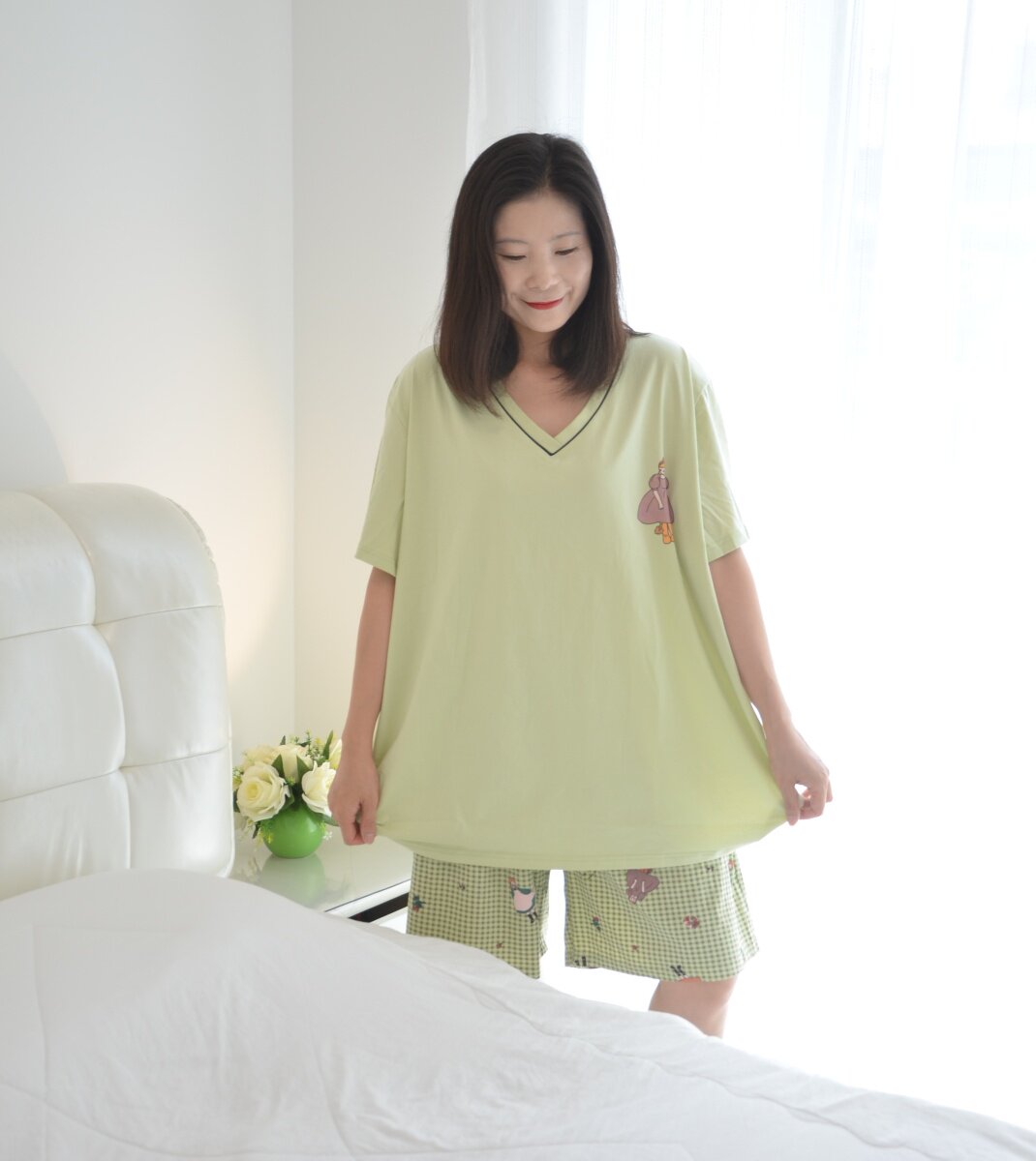 200斤加肥加大码针织纯棉短袖短裤睡衣女胖MM宽松V领家居服套装