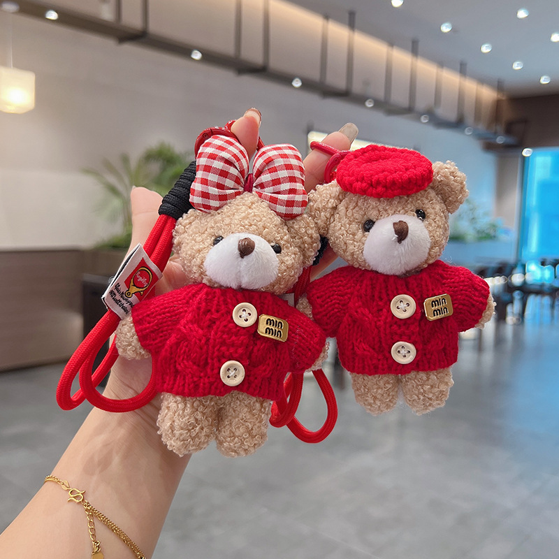 可爱红色毛衣套装情侣款卡通小熊汽车钥匙扣时尚呆萌公仔包包挂饰