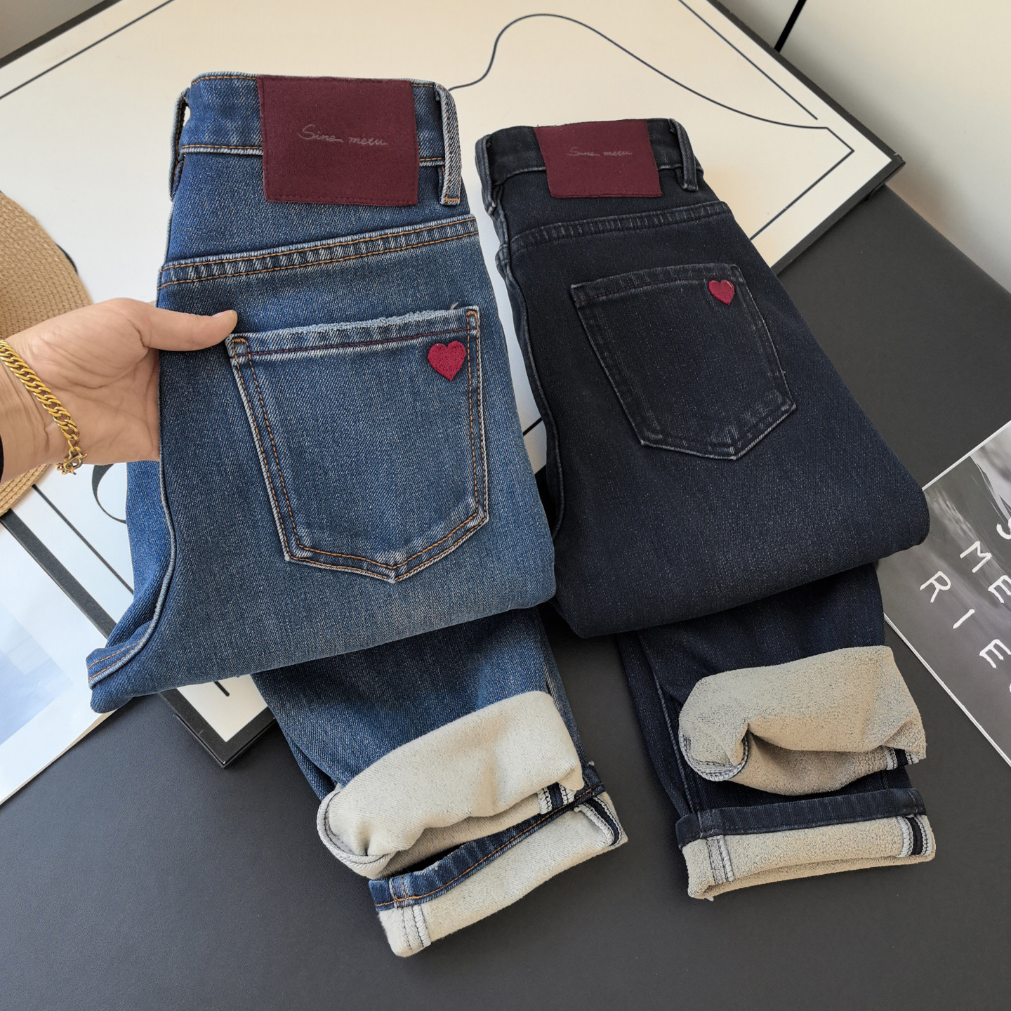 一触即暖！显瘦四面弹爱心刺绣植绒加厚保暧九分裤烟管牛仔裤女冬