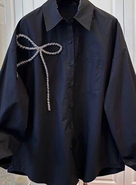 特大码MM黑色蝴蝶结烫钻衬衫女2025新款宽松显瘦欧货洋气大版上衣