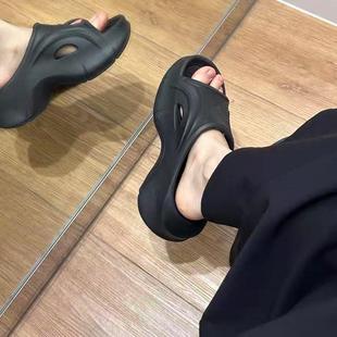 黑色厚底拖鞋 女夏季 外穿增高沙滩海边网红踩屎感防滑臭时尚 凉拖鞋