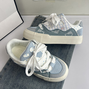 雾霾蓝板鞋女2026秋季新款个性韩版运动休闲小白鞋女网红爆款