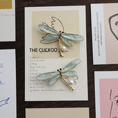 韩版 女 文艺领针扣 复古高品树脂渐变彩色浅蓝蜻蜓胸针 点点荷尖