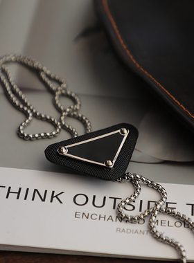 复古PU金属倒三角黑色波洛领带简约休闲风百搭皮绳BOLO TIE礼盒装