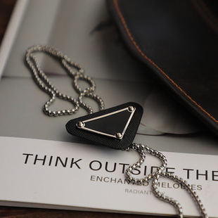 复古PU金属倒三角黑色波洛领带简约休闲风百搭皮绳BOLO TIE礼盒装