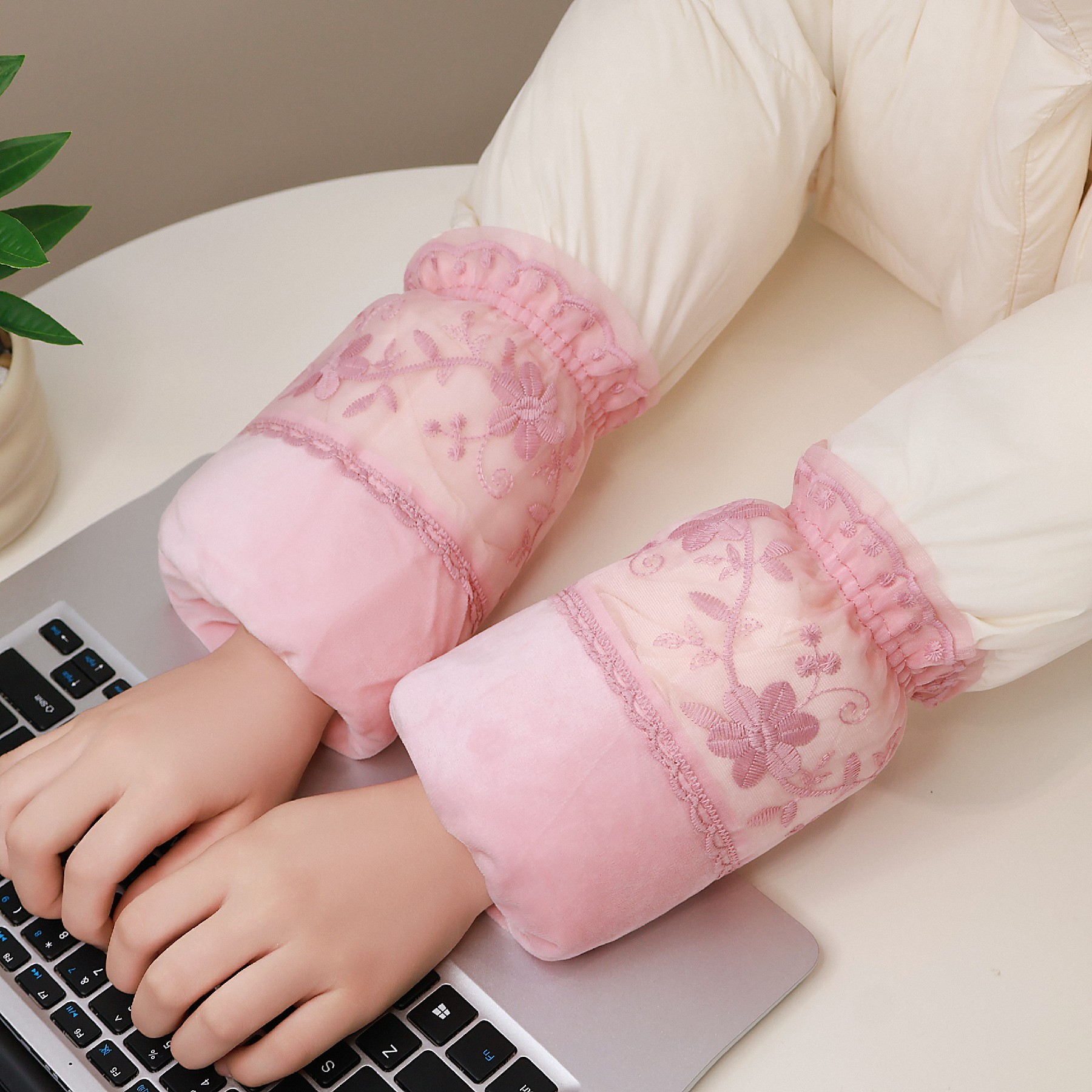 短款蕾丝袖套女款秋冬季百搭防污耐脏套袖防脏护袖筒羽绒服袖头