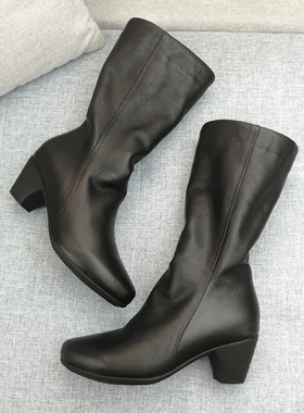柜雅氏女靴柔软舒适牛皮宽楦靴子粗跟加绒保暖软面软底真皮中筒靴