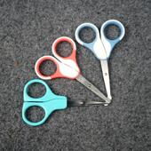 安全圆头小号剪刀个人修剪舒适塑料柄防夹肉