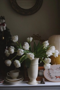 中古现货复古浮雕花卉釉下彩瓷平盘圆形家用欧式盘子碟子餐具陶瓷