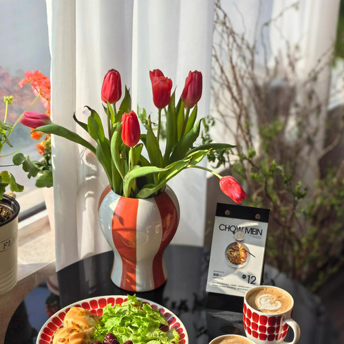 外贸高颜值HAY SOBREMESASTRIPE 陶瓷摆件花彩色条纹花瓶客厅简约